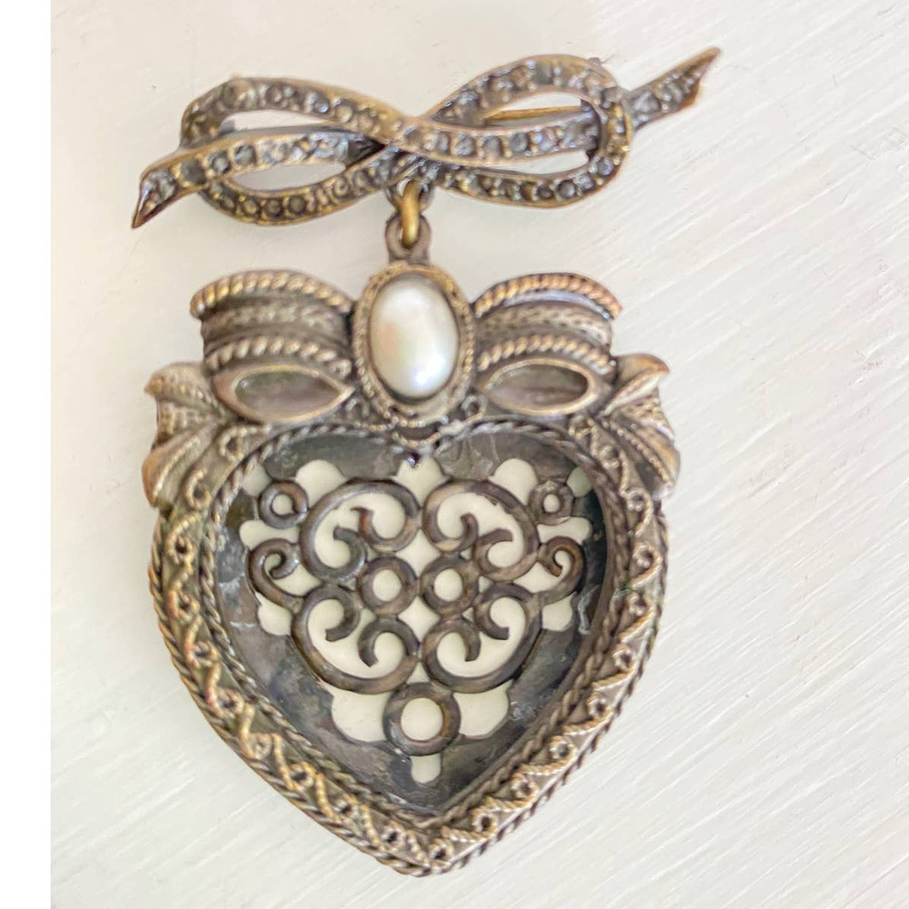 Vintage Gray Heart Embellished Brooch Faux Pear Bow Detail State Jewelry